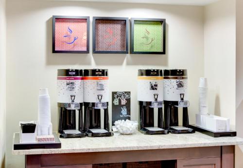 Hampton Inn Pittsburgh Greentree - image 3