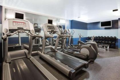 Wyndham Garden Pittsburgh Airport - image 2