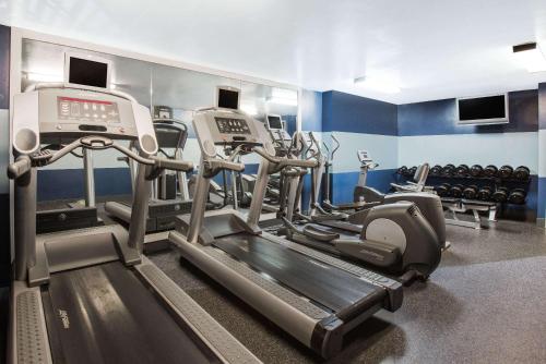 Wyndham Garden Pittsburgh Airport - image 2