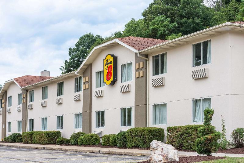 Super 8 by Wyndham Pittsburgh/Monroeville - image 2
