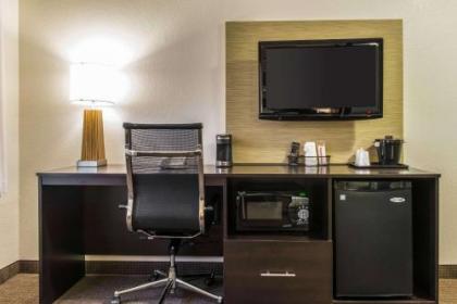 Sleep Inn & Suites Pittsburgh - image 2