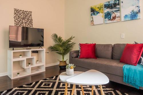 Frontdesk Aria Cultural District Lofts Downtown Pittsburgh - main image