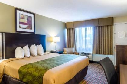 Econo Lodge Pittsfield - image 12