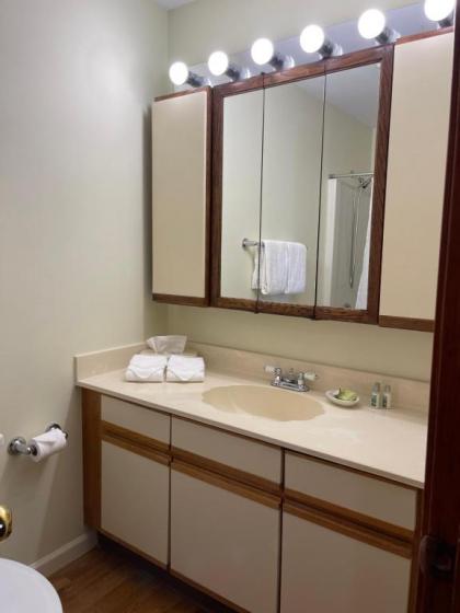 Berkshire Yankee Suites - An Extended Stay Hotel - image 8