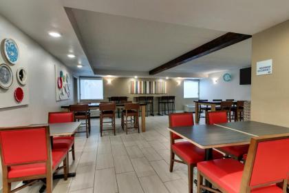 Holiday Inn Express Pittston - Scranton Airport an IHG Hotel - image 11