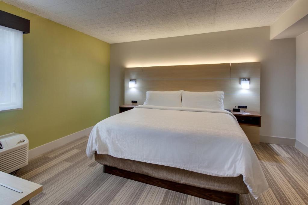 Holiday Inn Express Pittston - Scranton Airport an IHG Hotel - image 5