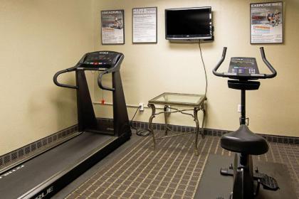 Quality Inn Plainfield I-395 - image 12