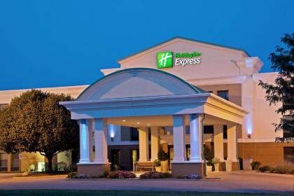 Holiday Inn Express Indianapolis Airport an IHG Hotel