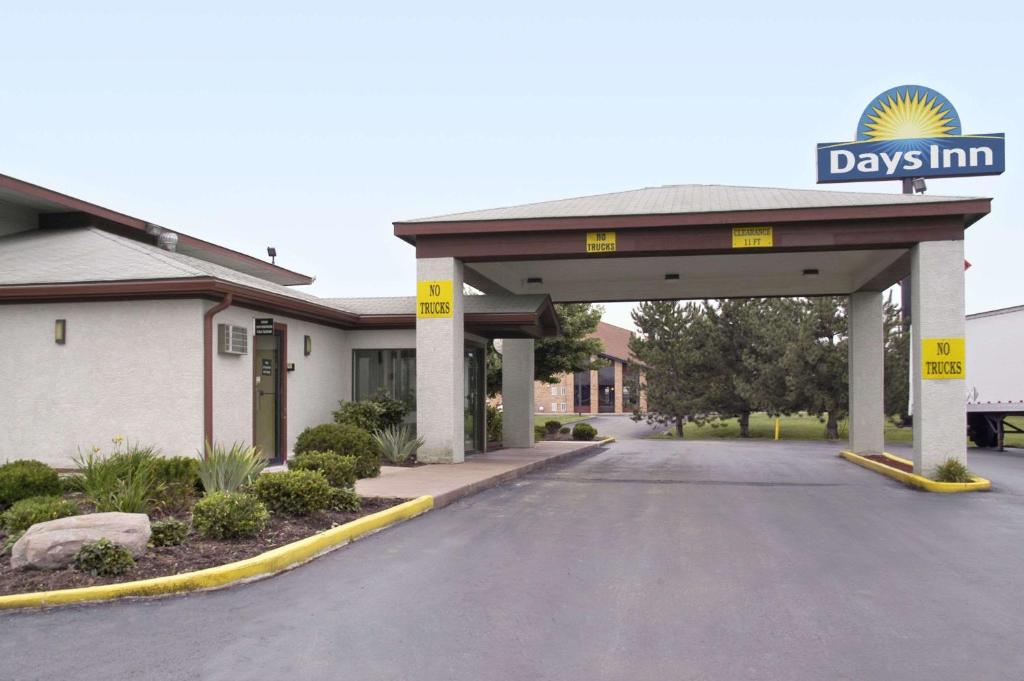 Days Inn by Wyndham Plainfield - main image