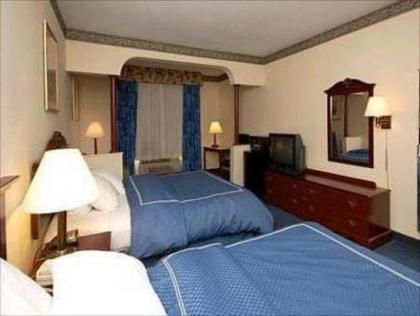 Comfort Suites Plainview - image 5