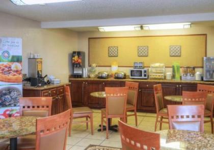 Quality Inn & Suites - image 14
