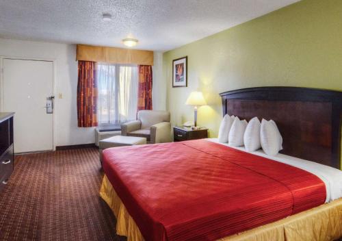 Quality Inn & Suites - image 3