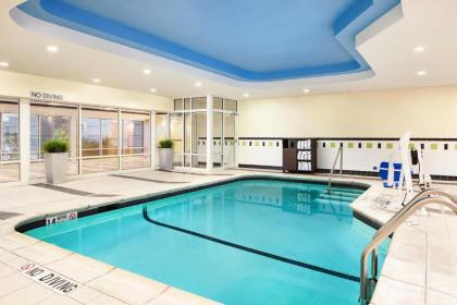 Fairfield Inn and Suites by Marriott Plainville - image 6