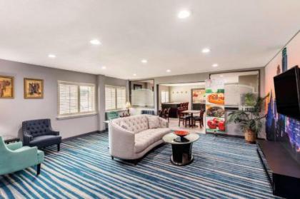 Quality Inn  Suites Plano Plano