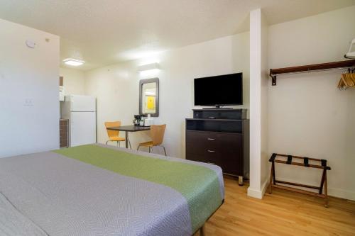 Studio 6-Plano TX - Dallas - Plano Medical Center - image 4