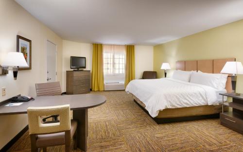 Candlewood Suites Plano East an IHG Hotel - image 2