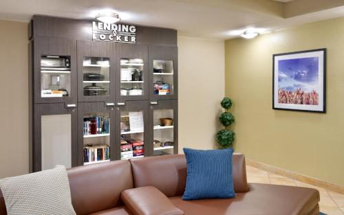 Candlewood Suites Plano East an IHG Hotel - image 5