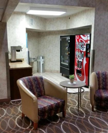 Plano Inn & Suites - image 2
