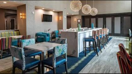 Hampton Inn & Suites Dallas/Plano Central - image 4
