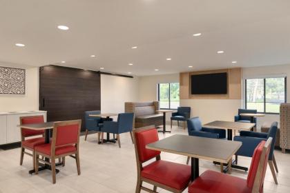 Holiday Inn Express - Plattsburgh an IHG Hotel - image 12