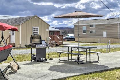 Secluded Studio with Community Amenities Ski and Hike - image 14