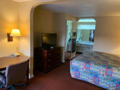 Pleasanton Executive Inn - image 13