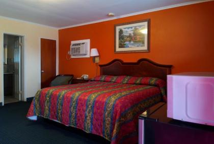 Encino Motel - image 11