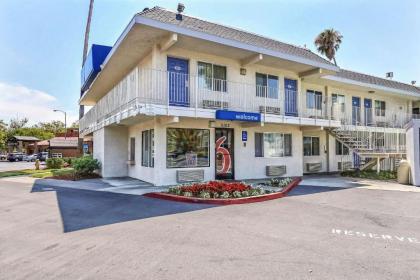 motel 6 Pleasanton CA California