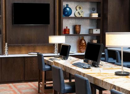 DoubleTree Suites by Hilton Philadelphia West - image 21