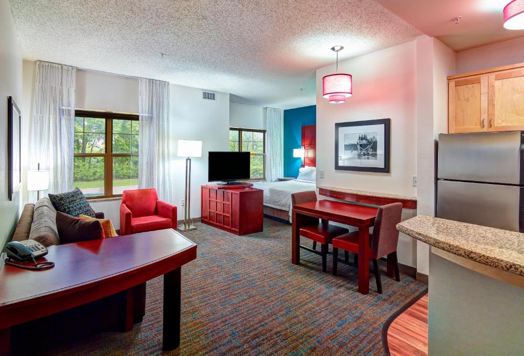 Residence Inn Minneapolis Plymouth - main image