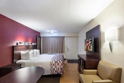 Red Roof Inn Minneapolis Plymouth - image 11