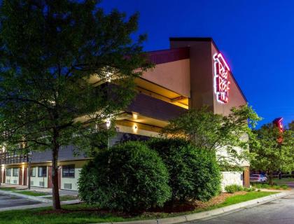 Red Roof Inn Minneapolis Plymouth - image 4