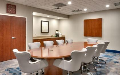 Hampton Inn & Suites Pocatello - image 15