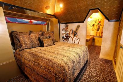 Black Swan Inn Luxurious theme Rooms Idaho