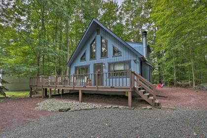 Charming Arrowhead Lake Cabin with Hammock Deck