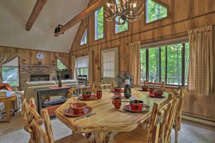 Charming Arrowhead Lake Cabin with Hammock Deck - image 9