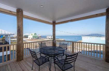 Port Bay View home