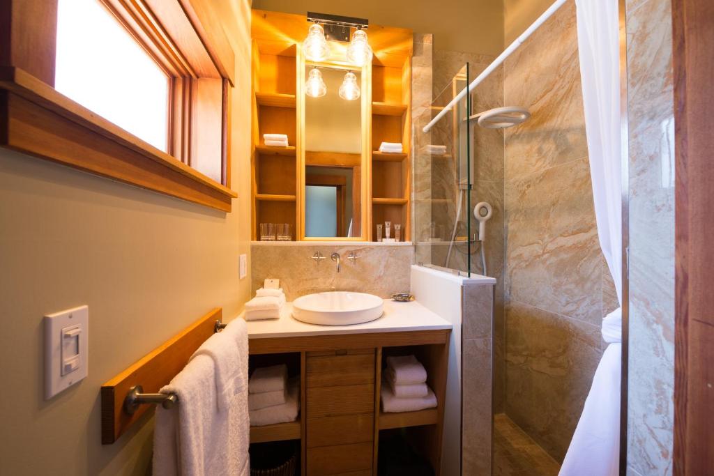 Olema House at Point Reyes - image 4