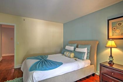 Large Pompano Home with Pool 1 Block to Private Beach - image 12