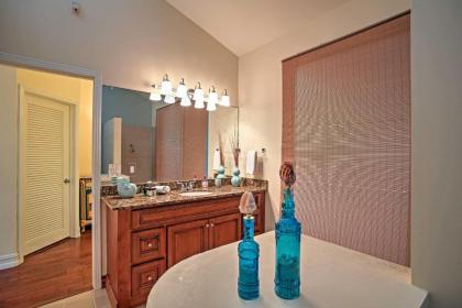 Large Pompano Home with Pool 1 Block to Private Beach - image 2