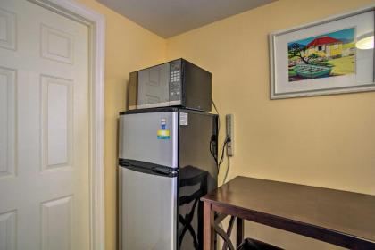 Hip Studio with Patio 1 Mi to Pompano Beach Pier - image 14