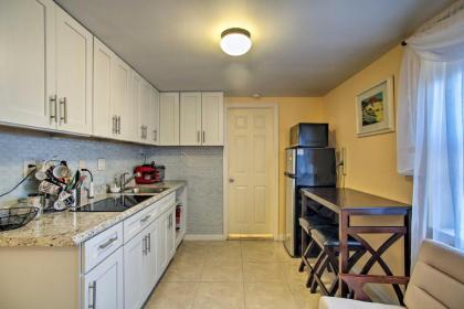 Hip Studio with Patio 1 Mi to Pompano Beach Pier - image 6