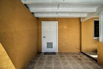 Hip Studio with Patio 1 Mi to Pompano Beach Pier - image 8