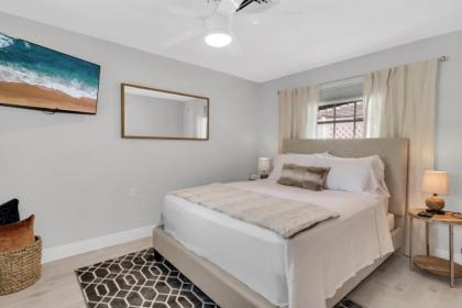 Recently Renovated! 2 2 Apartment - Unit #18A apts - image 14