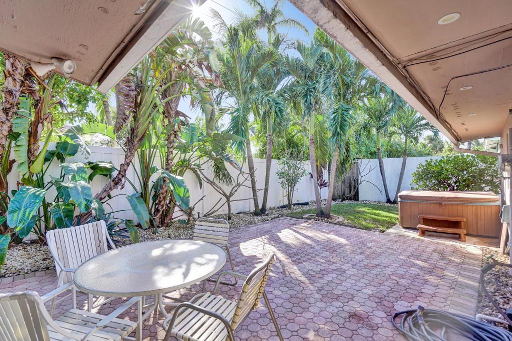 The Sandbar Villa - image 3