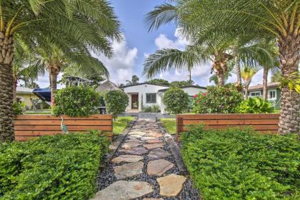 Upscale Home with Hot Tub about 1 Mi to Pompano Beach - image 3