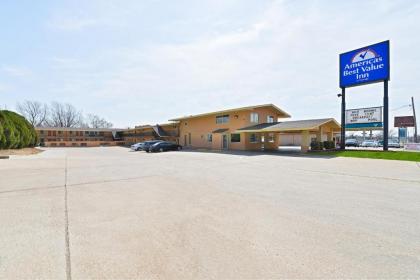 Americas Best Value Inn Ponca City - image 4