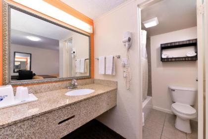 Americas Best Value Inn Ponca City - image 8