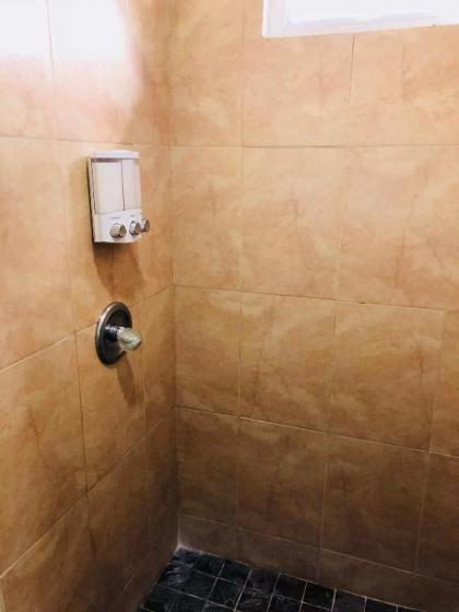 Cute Apartment with Patio and Laundry Pet Friendly - image 5