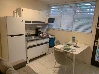 Cute Apartment with Patio and Laundry Pet Friendly - image 8